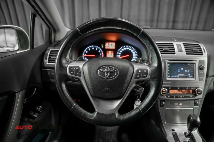 toyota-avensis-bensin-2014-big-27