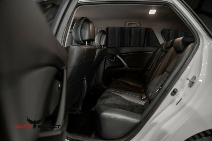 toyota-avensis-bensin-2014-big-19