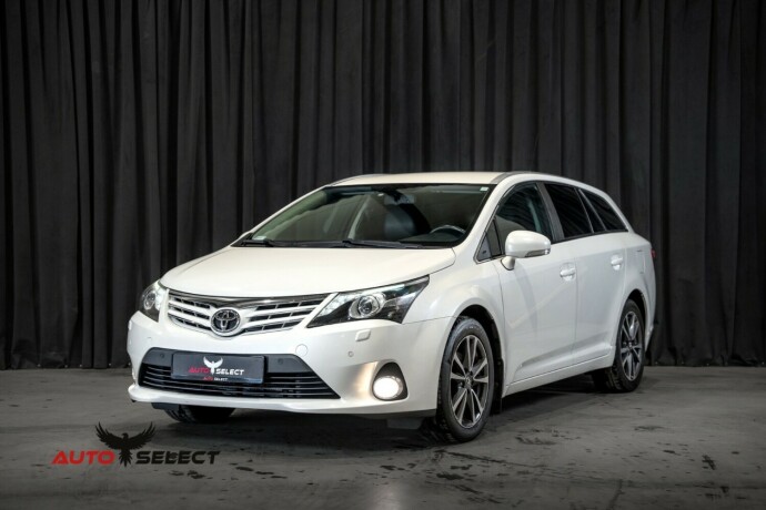 toyota-avensis-bensin-2014-big-5