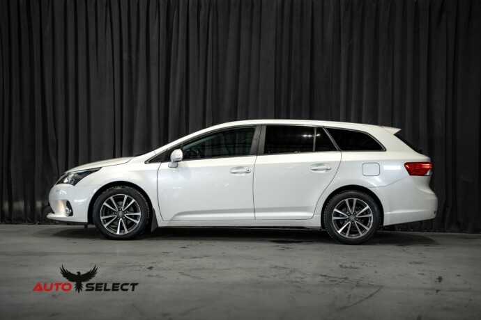 toyota-avensis-bensin-2014-big-7