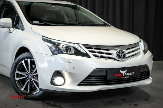 toyota-avensis-bensin-2014-big-1