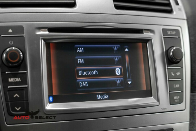 toyota-avensis-bensin-2014-big-40