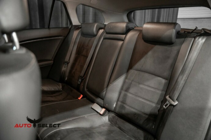 toyota-avensis-bensin-2014-big-20