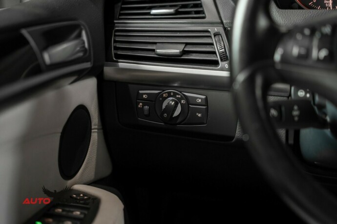 bmw-x5-diesel-2011-big-30