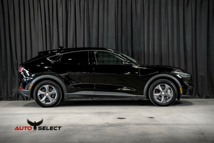 ford-mustang-mach-e-elektrisitet-2022-big-16