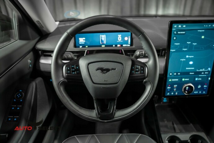 ford-mustang-mach-e-elektrisitet-2022-big-28