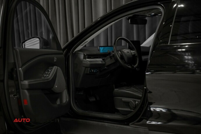ford-mustang-mach-e-elektrisitet-2022-big-24