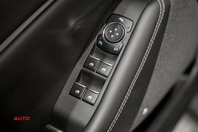ford-mustang-mach-e-elektrisitet-2022-big-25