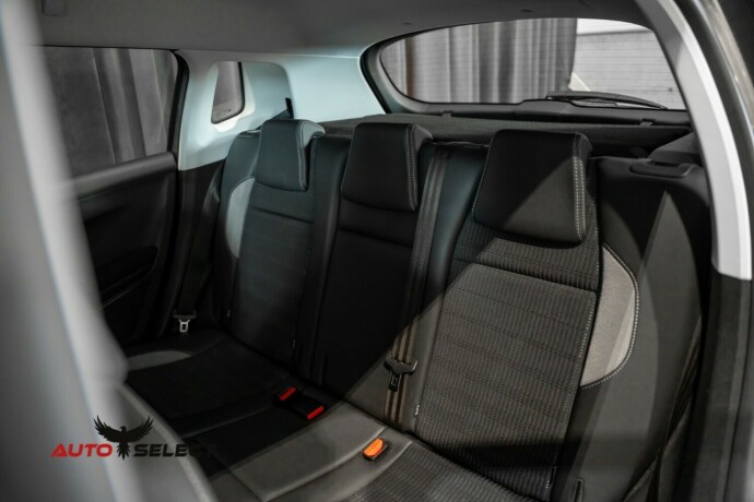 peugeot-2008-bensin-2014-big-18