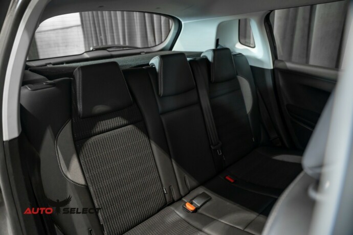 peugeot-2008-bensin-2014-big-13