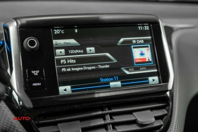 peugeot-2008-bensin-2014-big-32