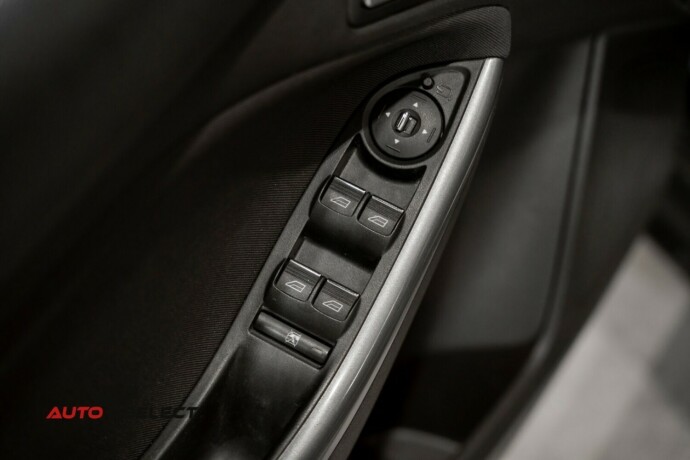 ford-focus-diesel-2012-big-20