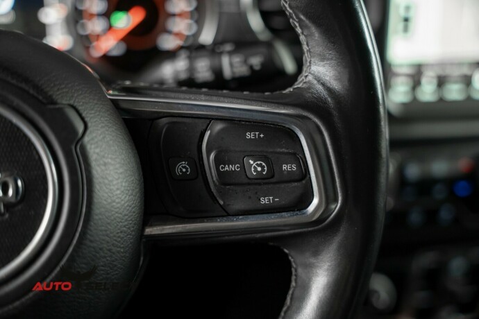 jeep-wrangler-diesel-2019-big-33