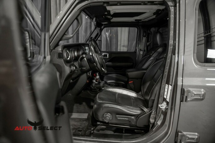 jeep-wrangler-diesel-2019-big-25