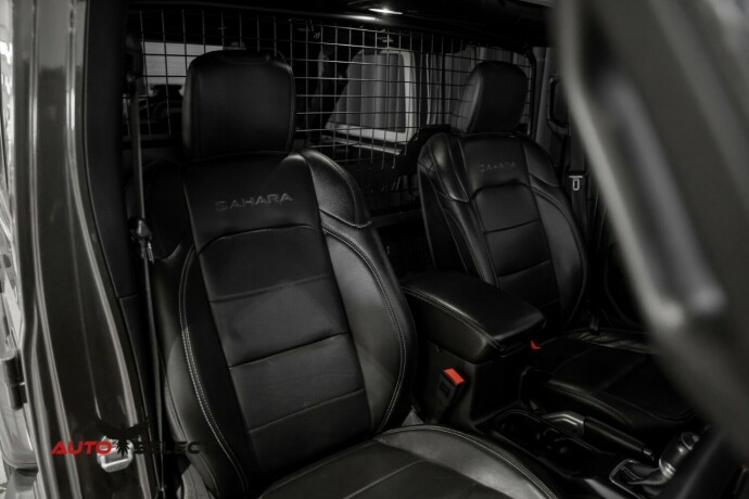 jeep-wrangler-diesel-2019-big-21