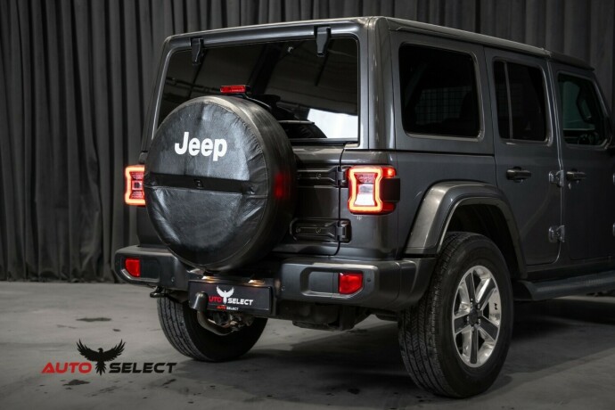 jeep-wrangler-diesel-2019-big-15