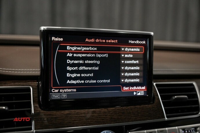 audi-s8-bensin-2014-big-62