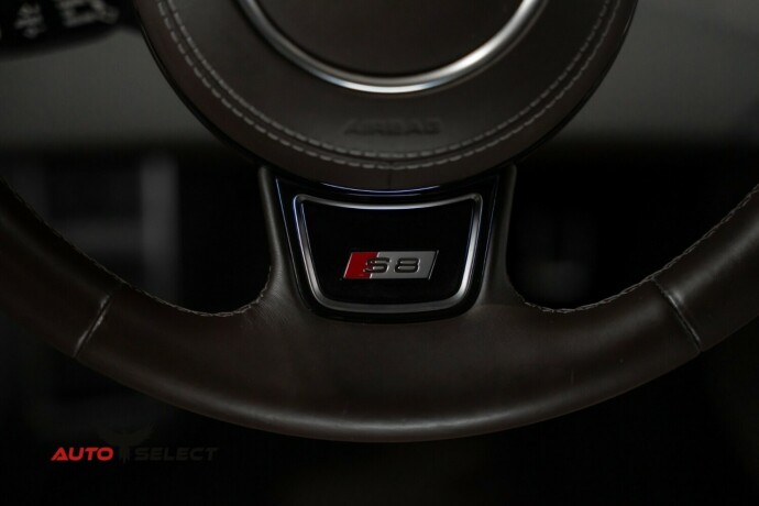 audi-s8-bensin-2014-big-51
