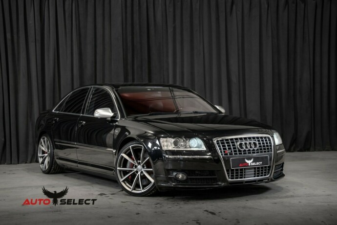 audi-s8-bensin-2006-big-0