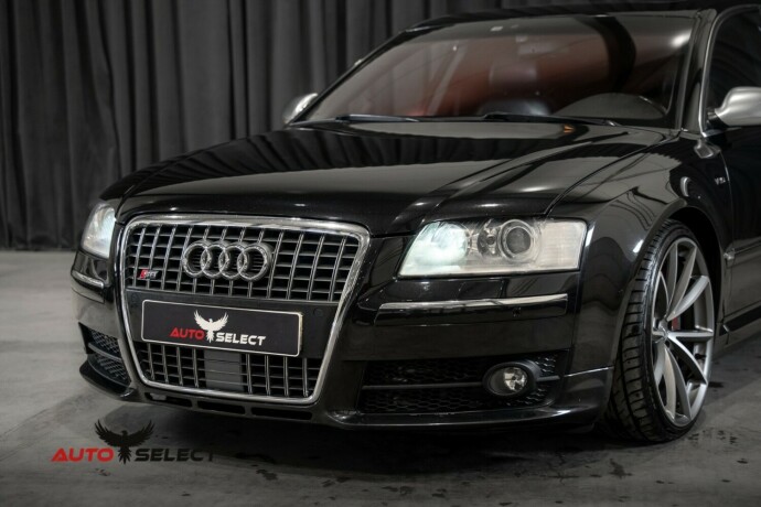 audi-s8-bensin-2006-big-6