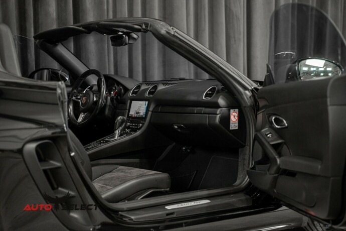 porsche-boxster-bensin-2016-big-21