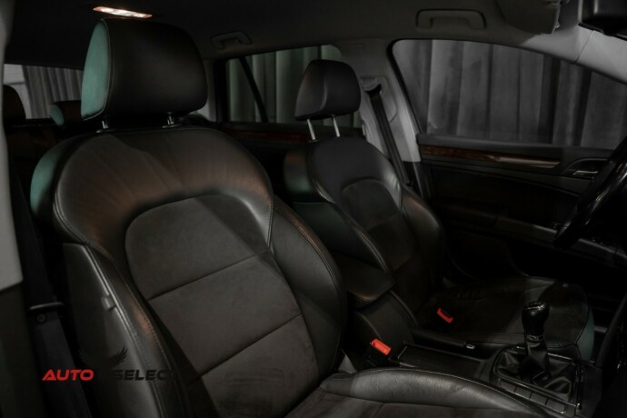skoda-superb-bensin-2014-big-17