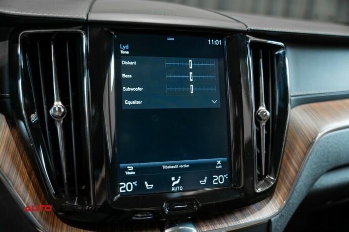 volvo-xc-60-elektrisitetbensin-2019-big-50