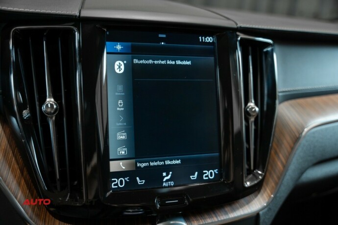 volvo-xc-60-elektrisitetbensin-2019-big-43