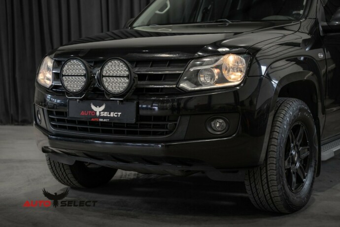 volkswagen-amarok-diesel-2011-big-6