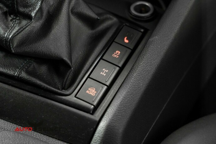 volkswagen-amarok-diesel-2011-big-31