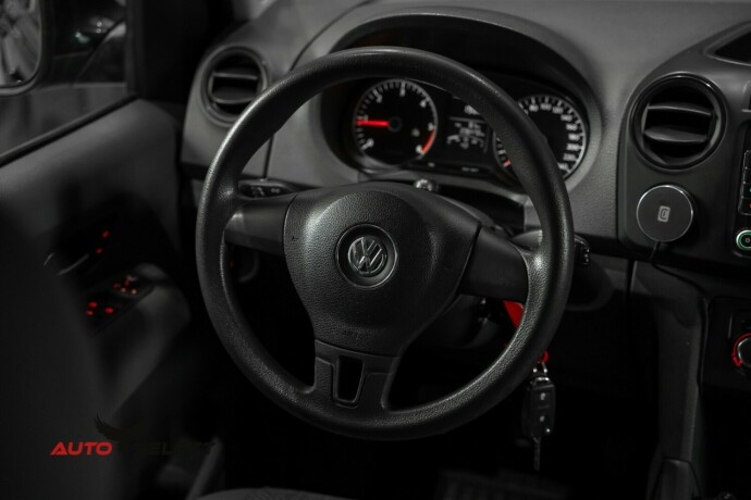 volkswagen-amarok-diesel-2011-big-22