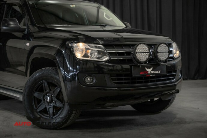 volkswagen-amarok-diesel-2011-big-1