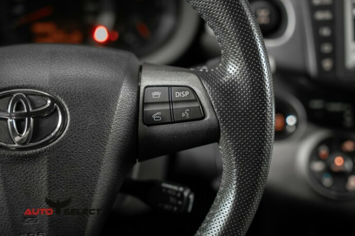 toyota-rav4-bensin-2012-big-26