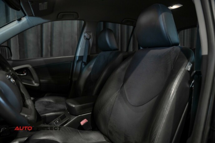 toyota-rav4-bensin-2012-big-21