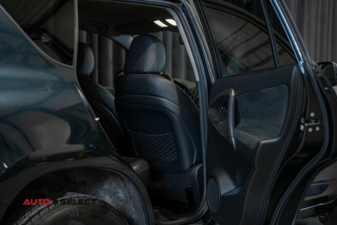 toyota-rav4-bensin-2012-big-11
