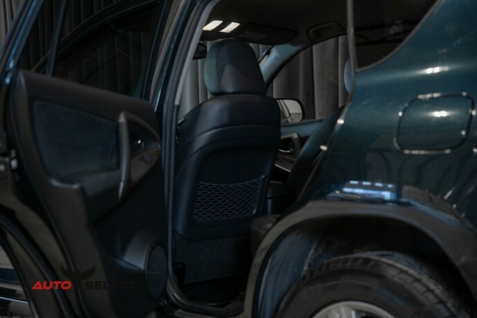 toyota-rav4-bensin-2012-big-16
