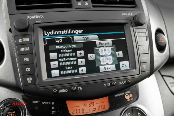 toyota-rav4-bensin-2012-big-35