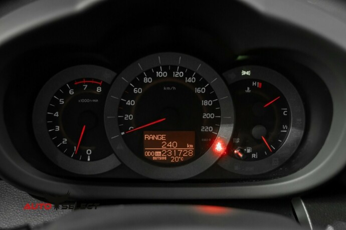 toyota-rav4-bensin-2012-big-25