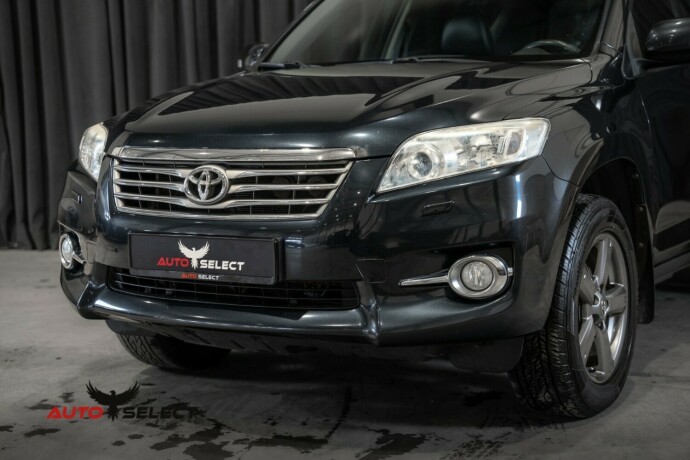 toyota-rav4-bensin-2012-big-6