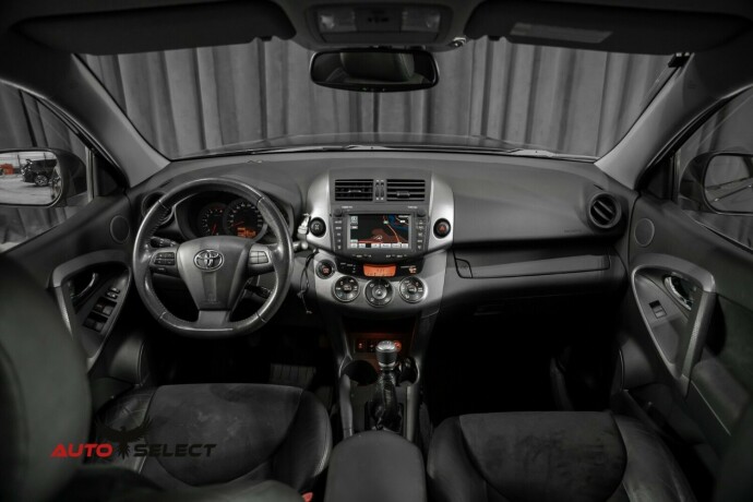 toyota-rav4-bensin-2012-big-28