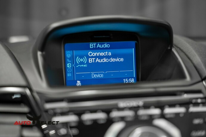ford-fiesta-bensin-2014-big-37