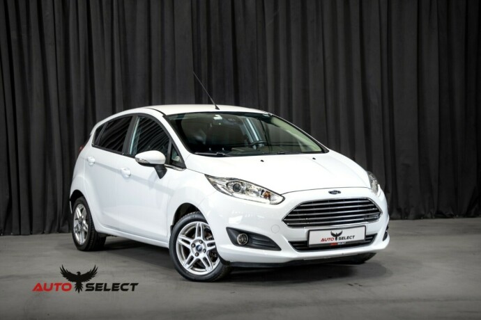 ford-fiesta-bensin-2014-big-0