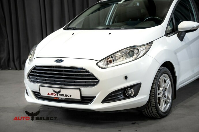 ford-fiesta-bensin-2014-big-6