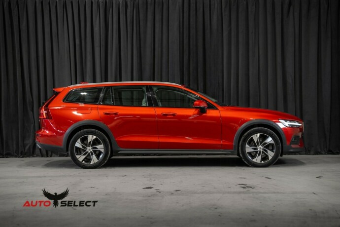 volvo-v60-cross-country-diesel-2020-big-15