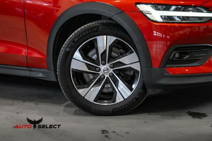volvo-v60-cross-country-diesel-2020-big-2