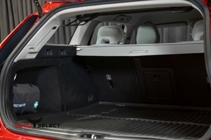 volvo-v60-cross-country-diesel-2020-big-11