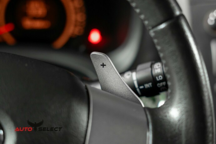 toyota-auris-diesel-2009-big-26