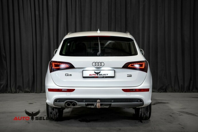 audi-q5-diesel-2011-big-8