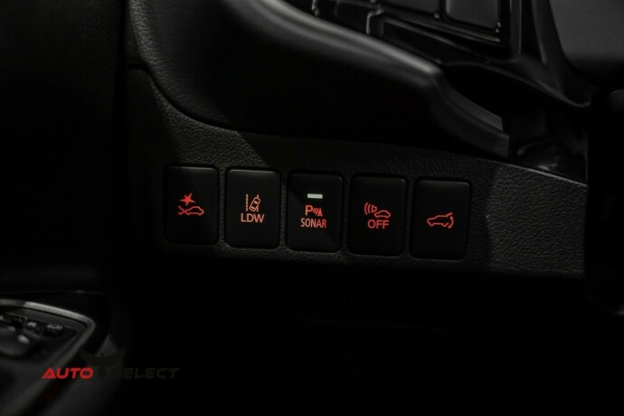 mitsubishi-outlander-elektrisitetbensin-2018-big-25