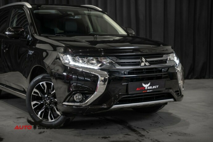 mitsubishi-outlander-elektrisitetbensin-2018-big-1